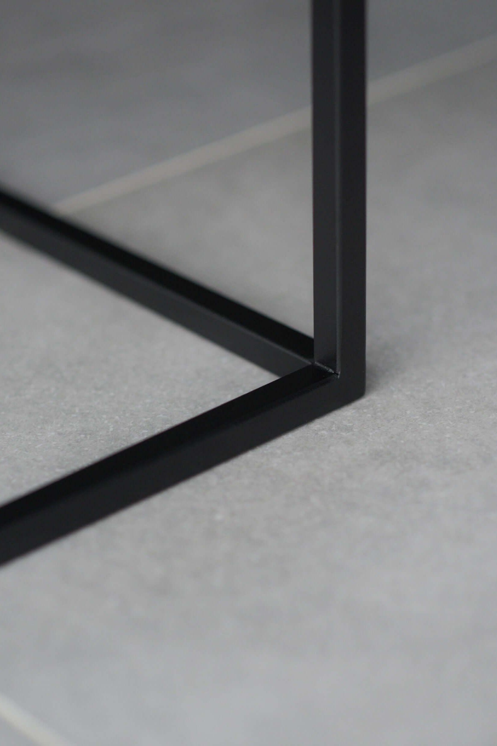 SOLI X - Beistelltisch im minimalistischen Stil | Metallbude